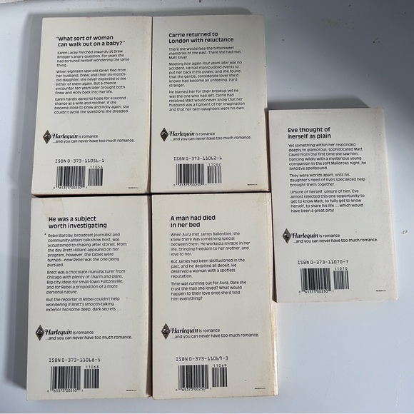 Vintage RARE Book Collection (10) Harlequin Presents -
Romance books LOT 3 - Picture 4 of 6